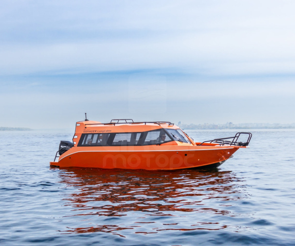 Катер VOYAGER LongCabin (Такси), оранжевый