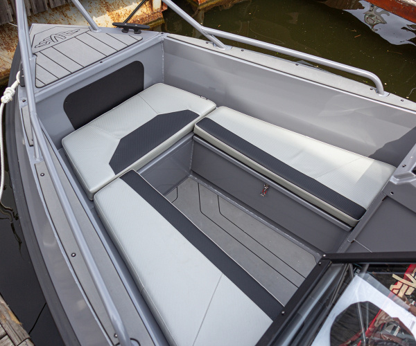 Лодка Volzhanka YAVA L BowRider