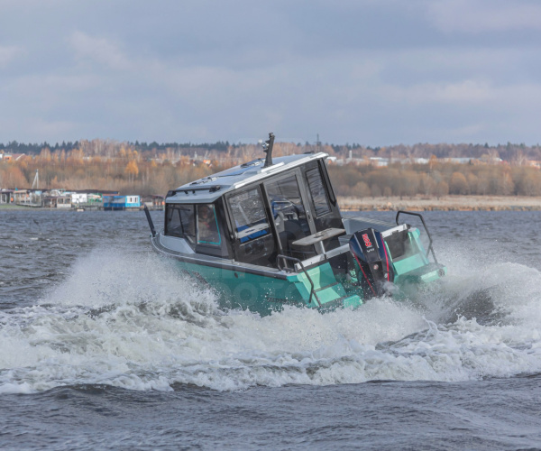 Катер Volzhanka Discovery 650, зеленый