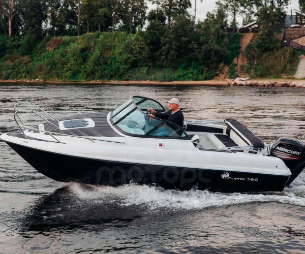 Катер Phoenix 560