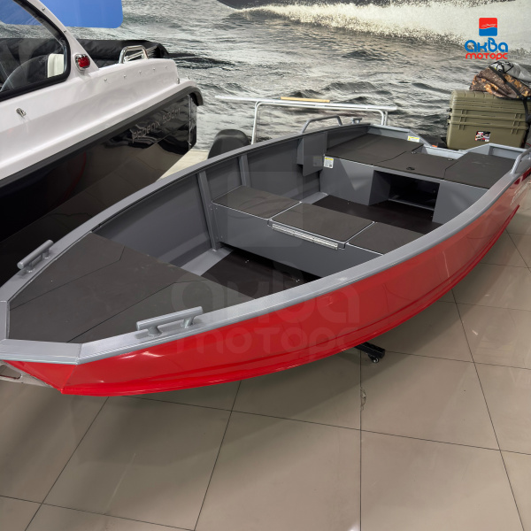 Лодка Волжанка 42 Scout, красный